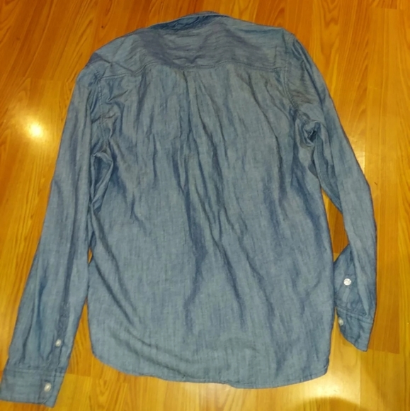 price drop Levi's shirt long-sleeve XL blue chambray excellent condition - Picture 3 of 4